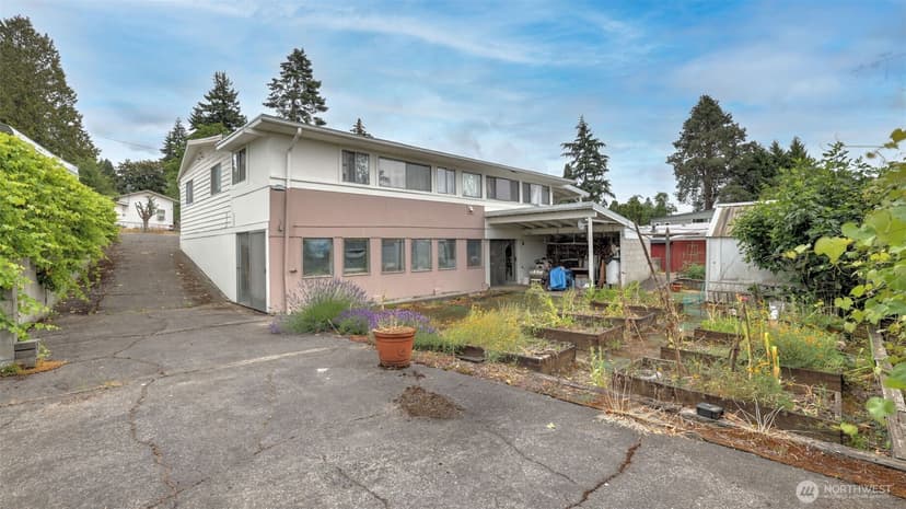 Property photo for 2194 NE 8th Place, Renton photo 3