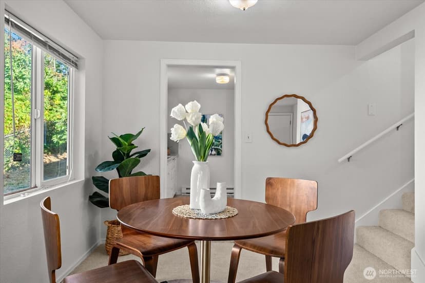 Property photo for 2131 S Bennett Street, Seattle photo 8