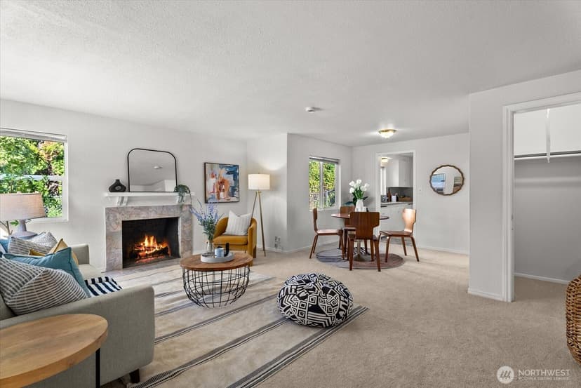 Property photo for 2131 S Bennett Street, Seattle photo 4