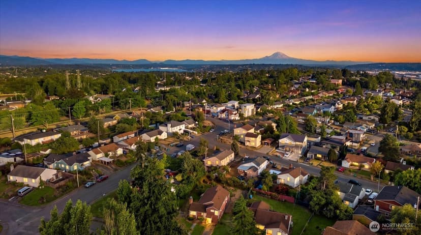 Property photo for 2131 S Bennett Street, Seattle photo 30