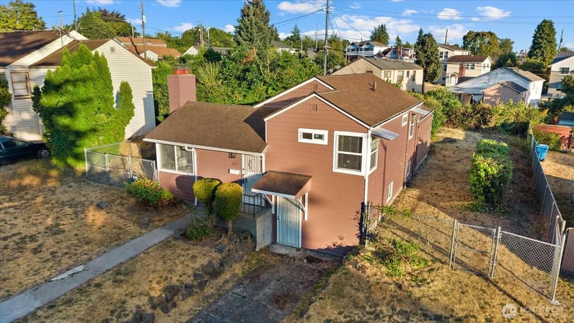 Property photo for 2131 S Bennett Street, Seattle photo 27