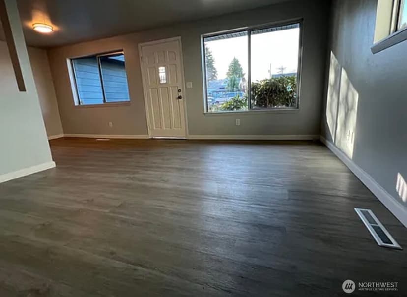Property photo for 1023 S Trafton Street, Tacoma photo 2