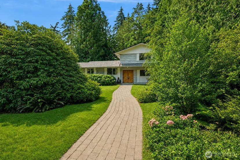 Property photo for 35623 9th Avenue SW, Federal Way photo 2