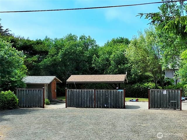 Property photo for 240 Queets Street SW, Ocean Shores photo 3
