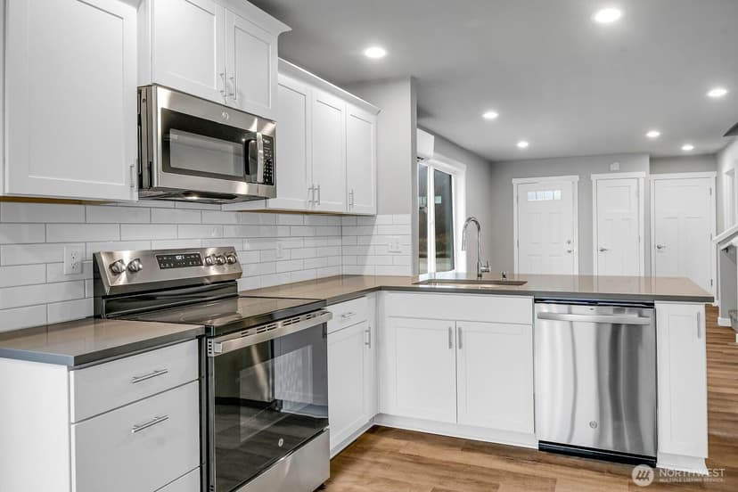 Property photo for 3712 NE 127 Drive NE #B, Lake Stevens photo 19