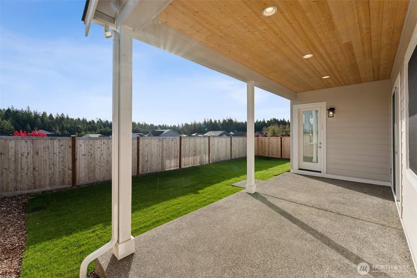 Property photo for 5811 Thornhill Avenue SW #300, Port Orchard photo 12