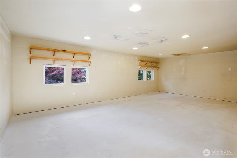Property photo for 11034 Phinney Avenue N, Seattle photo 29