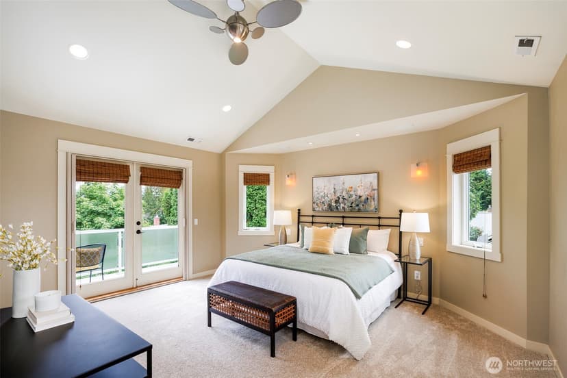Property photo for 11034 Phinney Avenue N, Seattle photo 13