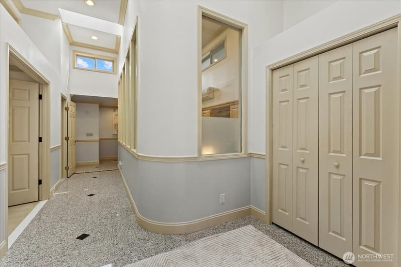 Property photo for 1704 154th Avenue SE, Bellevue photo 5
