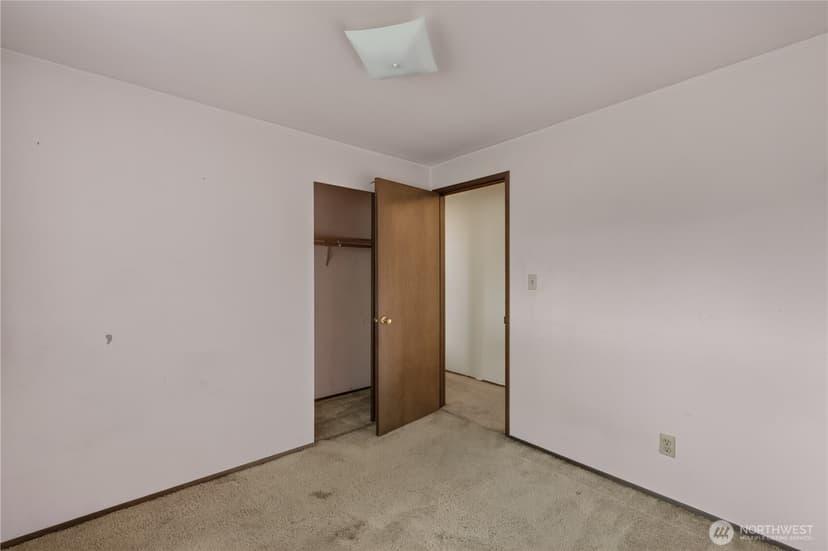 Property photo for 2715 22nd Avenue S, Seattle photo 10