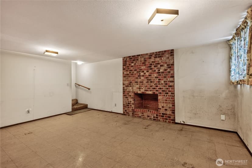 Property photo for 2715 22nd Avenue S, Seattle photo 18