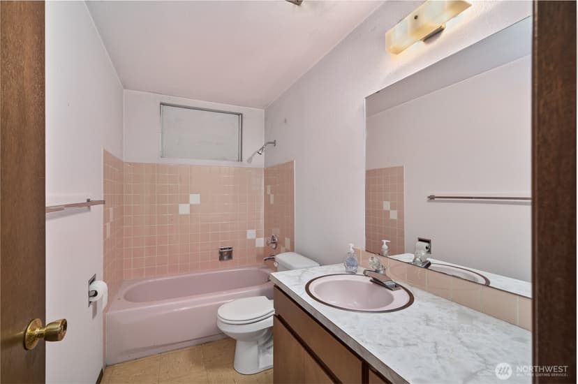 Property photo for 2715 22nd Avenue S, Seattle photo 27