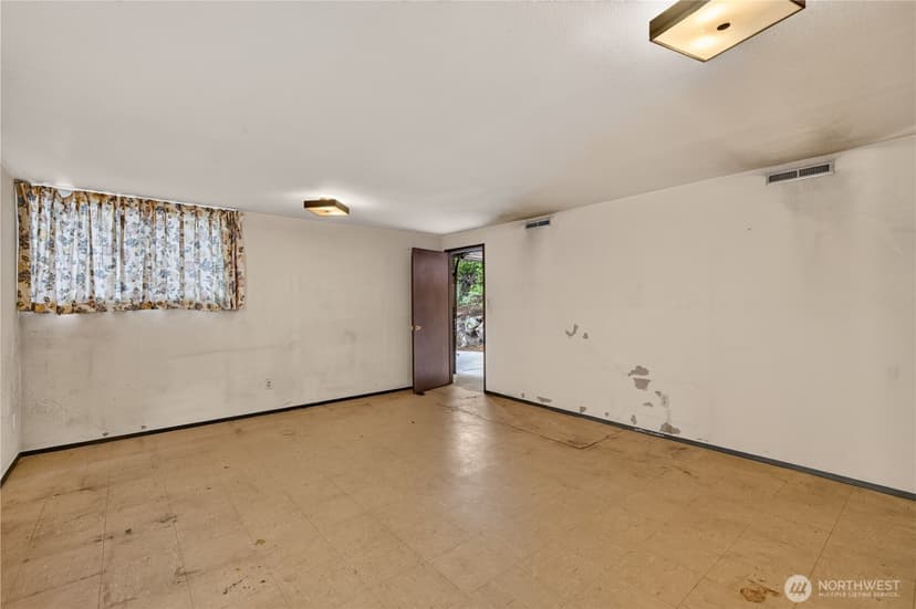 Property photo for 2715 22nd Avenue S, Seattle photo 13