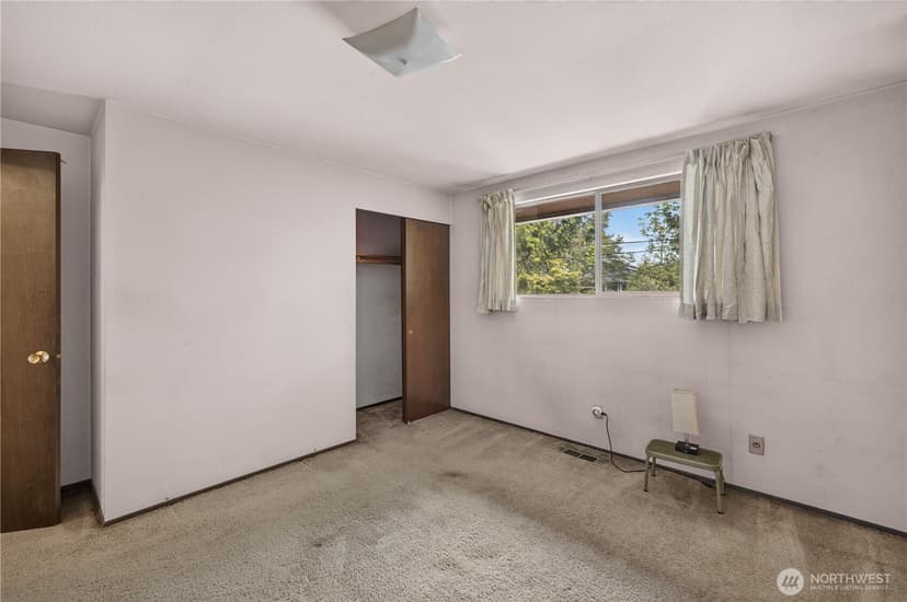 Property photo for 2715 22nd Avenue S, Seattle photo 11