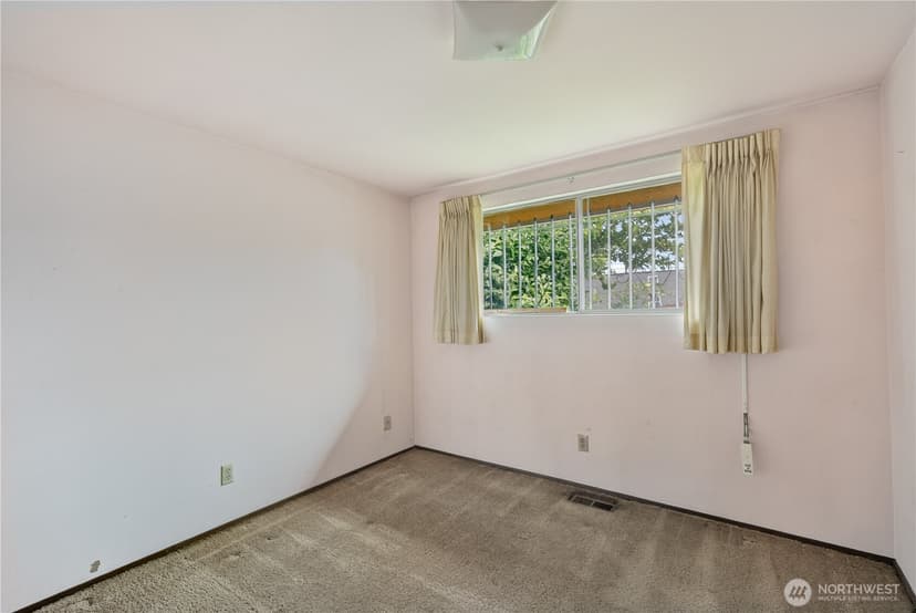 Property photo for 2715 22nd Avenue S, Seattle photo 26