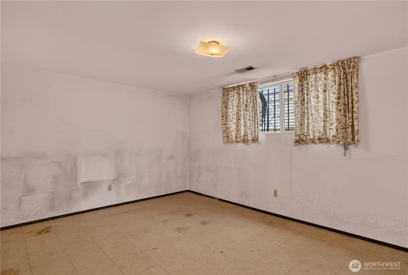 Property photo for 2715 22nd Avenue S, Seattle photo 16