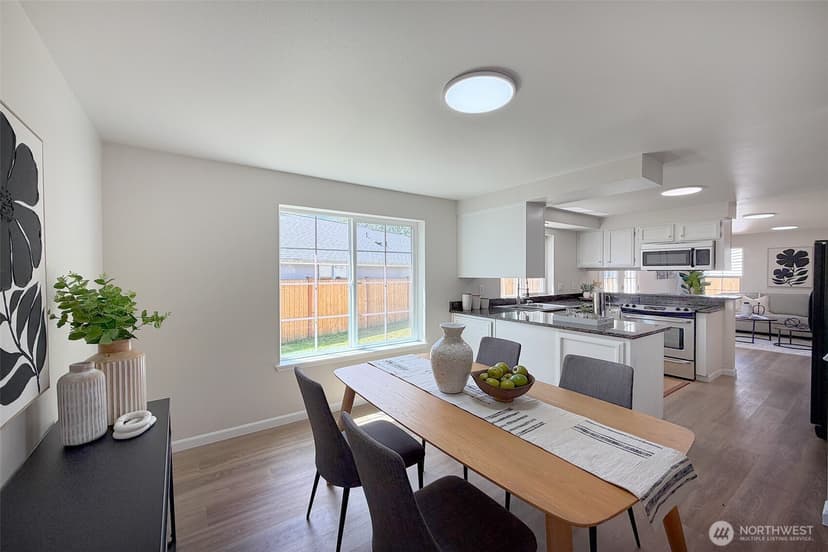 Property photo for 17908 27th Avenue NE, Marysville photo 7