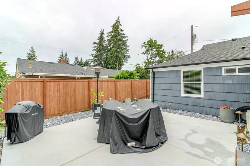 Property photo for 9610 Oak Lane SW, Lakewood photo 23