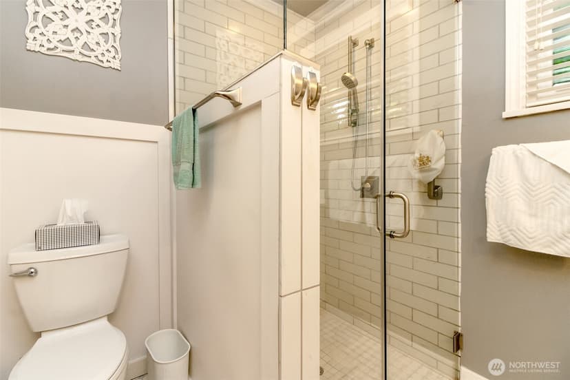Property photo for 10415 Brook Lane SW, Lakewood photo 29