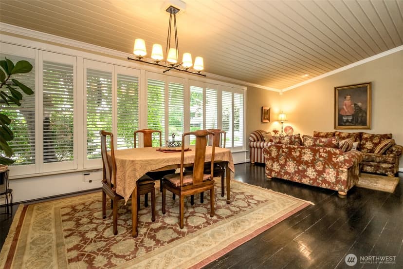 Property photo for 10415 Brook Lane SW, Lakewood photo 13