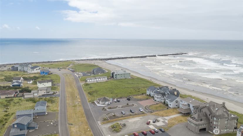 Property photo for 1437 Ocean Shores Boulevard SW, Ocean Shores photo 8