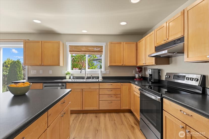 Property photo for 14625 33rd Place W, Lynnwood photo 13