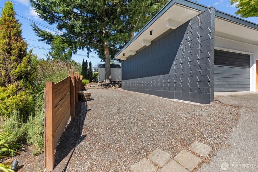 Property photo for 6807 44th Street Court W, University Place photo 4