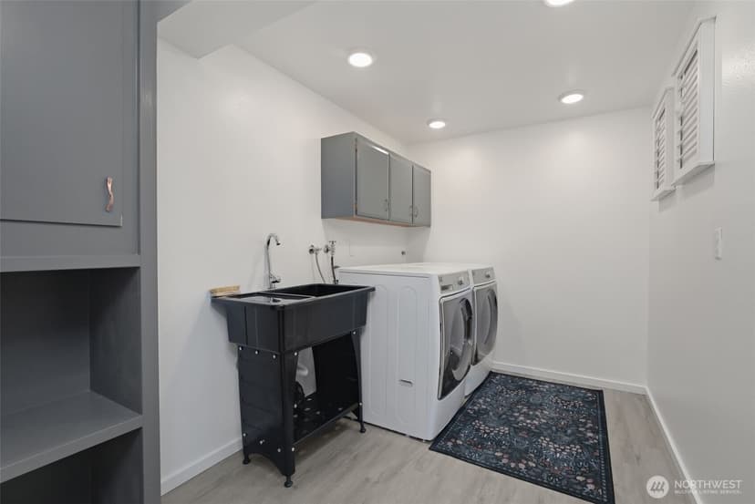 Property photo for 6807 44th Street Court W, University Place photo 29