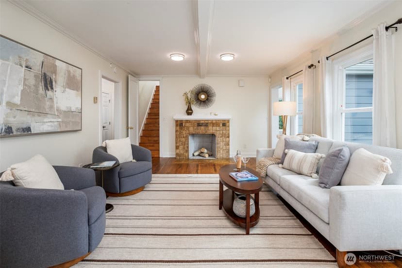 Property photo for 610 N 125th Street, Seattle photo 4