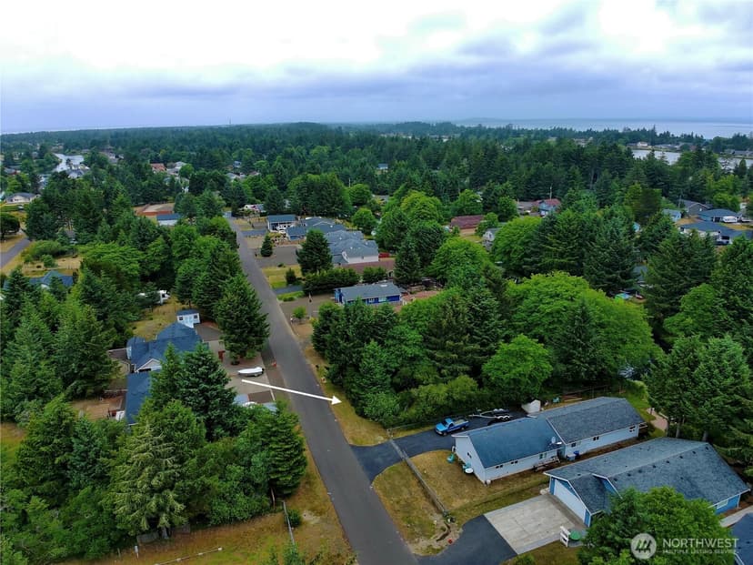 Property photo for 772 Island Circle SE, Ocean Shores photo 18