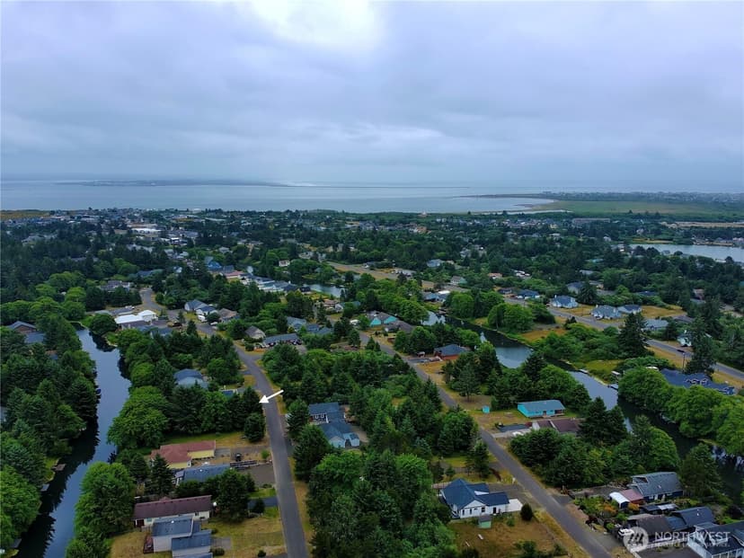 Property photo for 772 Island Circle SE, Ocean Shores photo 30