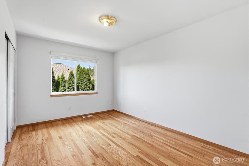 Property photo for 18009 Ambleside Court, Arlington photo 26