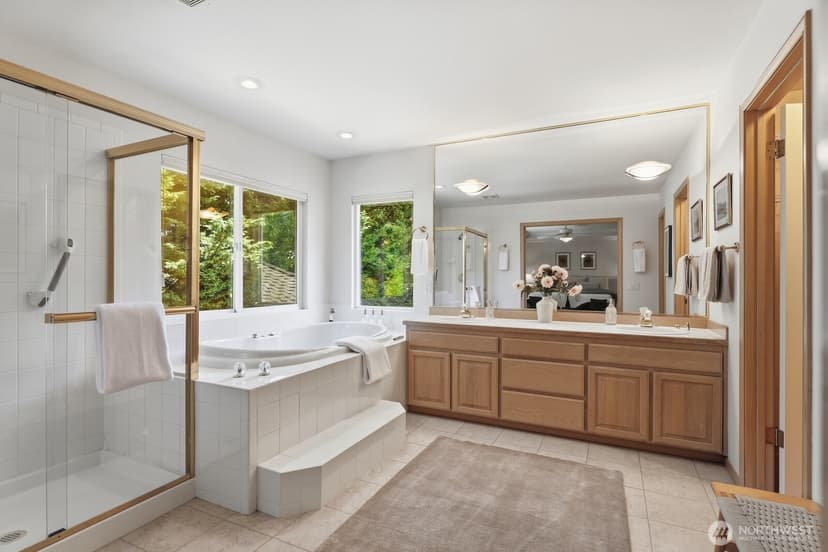 Property photo for 18009 Ambleside Court, Arlington photo 22