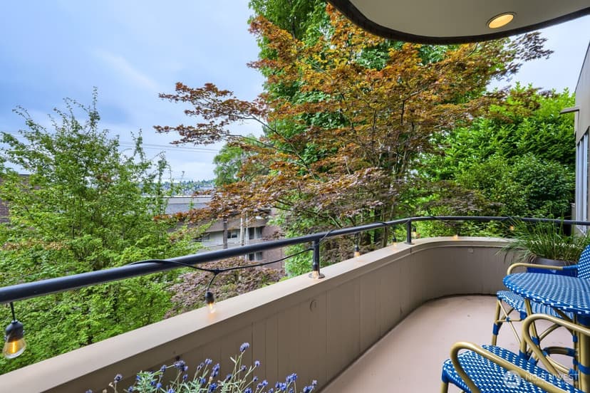 Property photo for 2134 Waverly Place N #103, Seattle photo 13