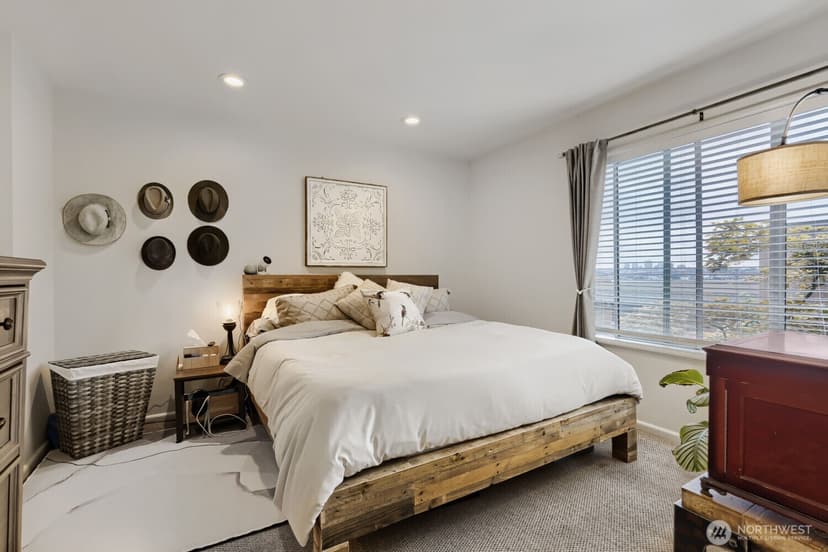 Property photo for 2134 Waverly Place N #103, Seattle photo 9