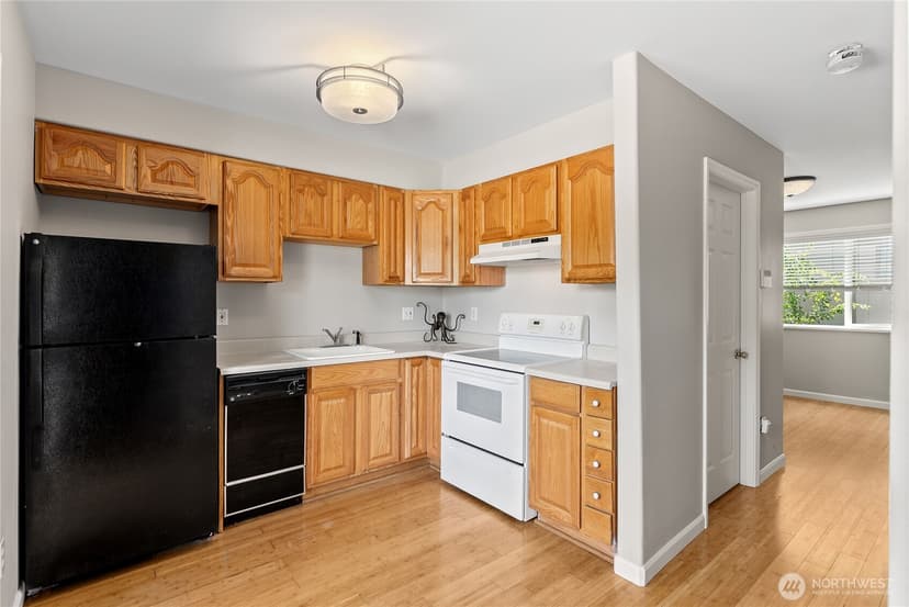Property photo for 7703 11th Avenue SW, Seattle photo 12