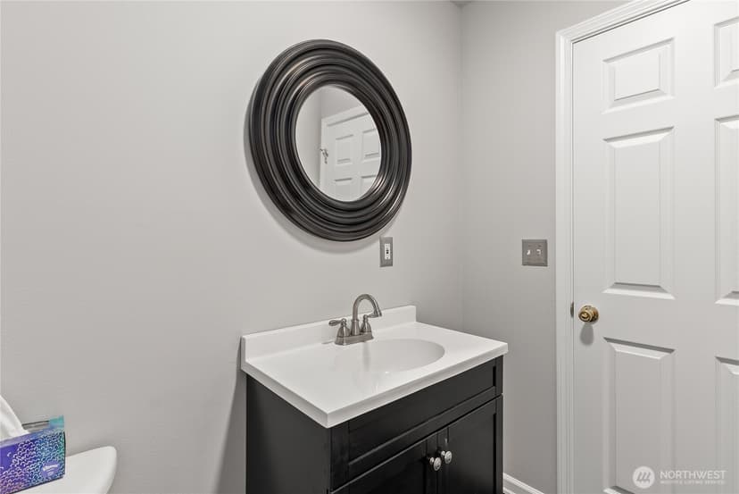 Property photo for 7703 11th Avenue SW, Seattle photo 9