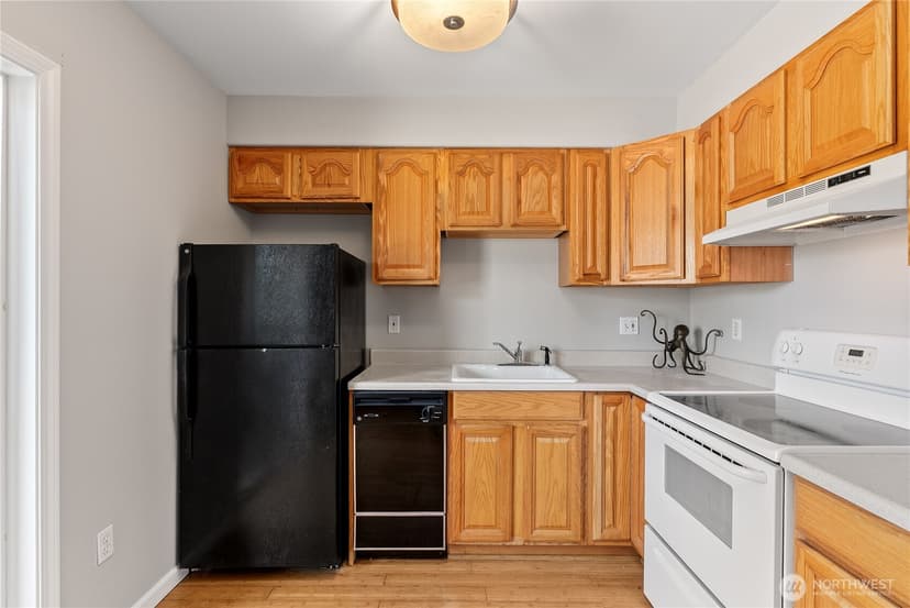Property photo for 7703 11th Avenue SW, Seattle photo 13