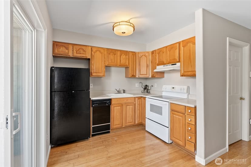 Property photo for 7703 11th Avenue SW, Seattle photo 11