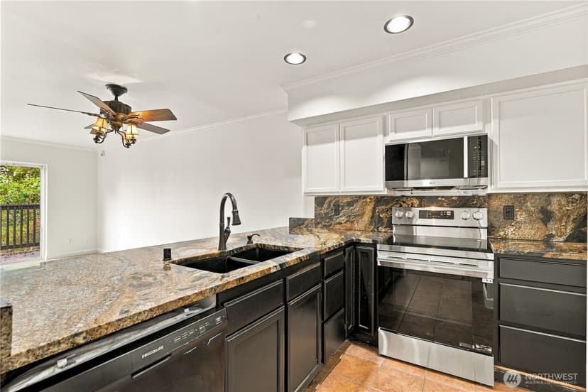Property photo for 501 23rd Avenue S #C3, Seattle photo 10