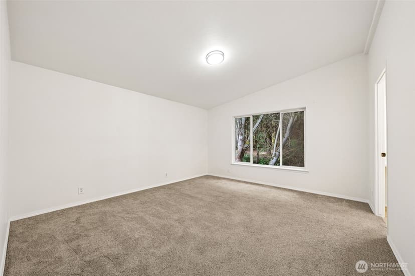 Property photo for 9421 21st Avenue E, Tacoma photo 12