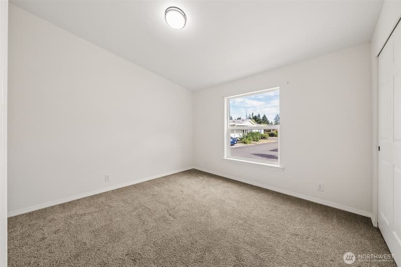 Property photo for 9421 21st Avenue E, Tacoma photo 19