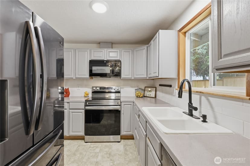 Property photo for 22250 NE Sea Vista, Poulsbo photo 10