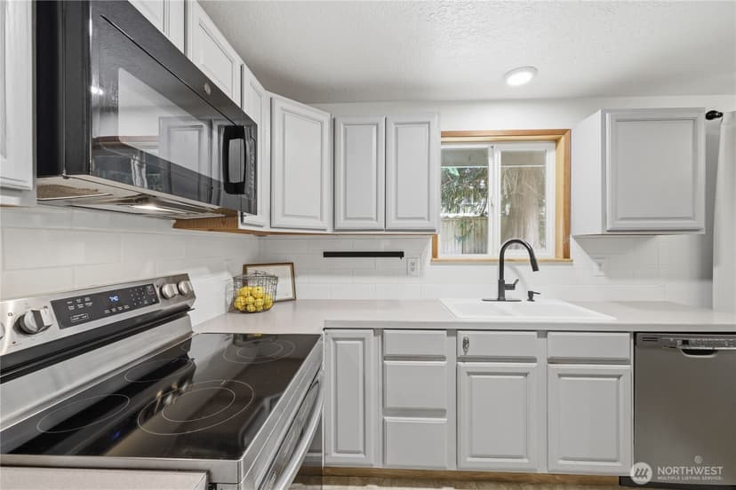 Property photo for 22250 NE Sea Vista, Poulsbo photo 11