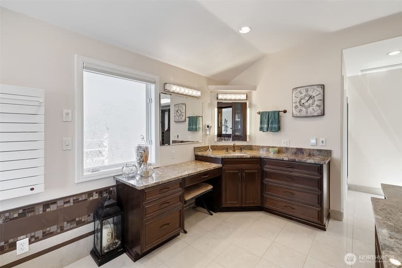 Property photo for 18141 Normandy Terrace SW, Normandy Park photo 13