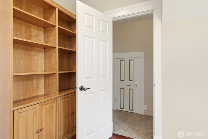 Property photo for 12932 3rd Avenue NE, Marysville photo 11