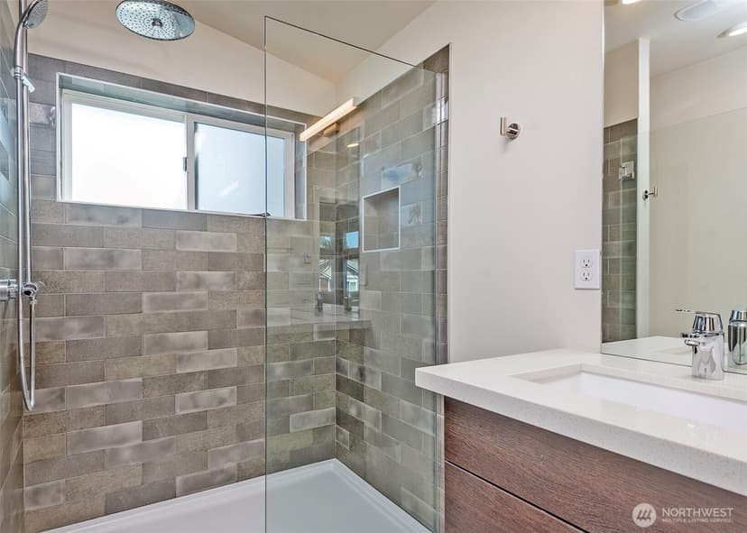 Property photo for 12032 33rd Ave NE #F, Seattle photo 23
