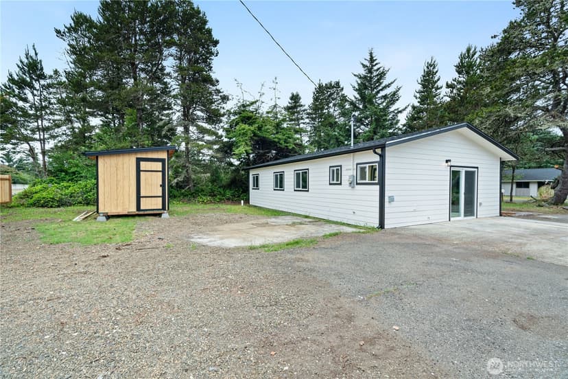 Property photo for 328 Ensign Avenue NW, Ocean Shores photo 15