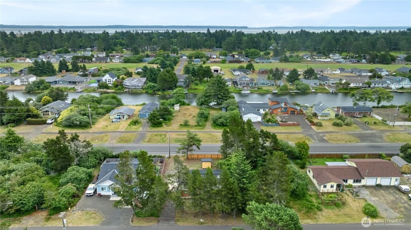 Property photo for 328 Ensign Avenue NW, Ocean Shores photo 23