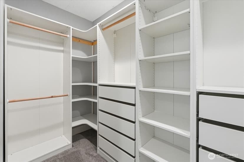 Property photo for 8316 Wildwood Avenue SW, Lakewood photo 21